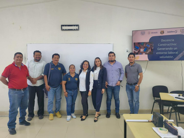 Se llevó a cabo el taller &quot;Docencia constructiva: generando un entorno laboral saludable&quot; en la Escuela de Humanidades Campus IV